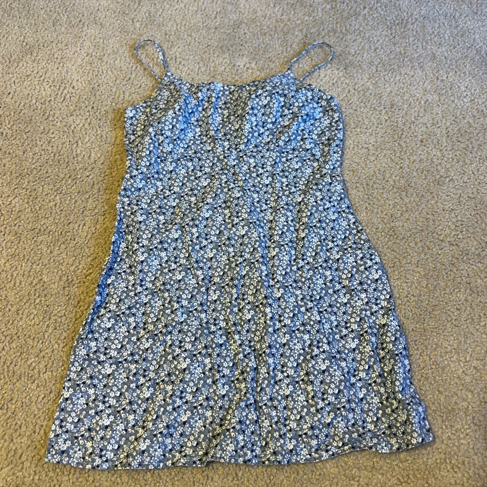 Hana Blue and White Floral Mini Dress - Picture 2 of 4